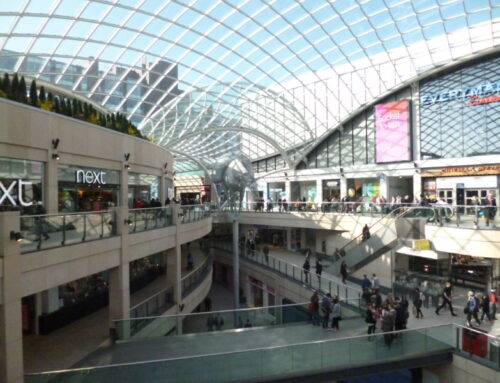 The role of social media in shopping centres